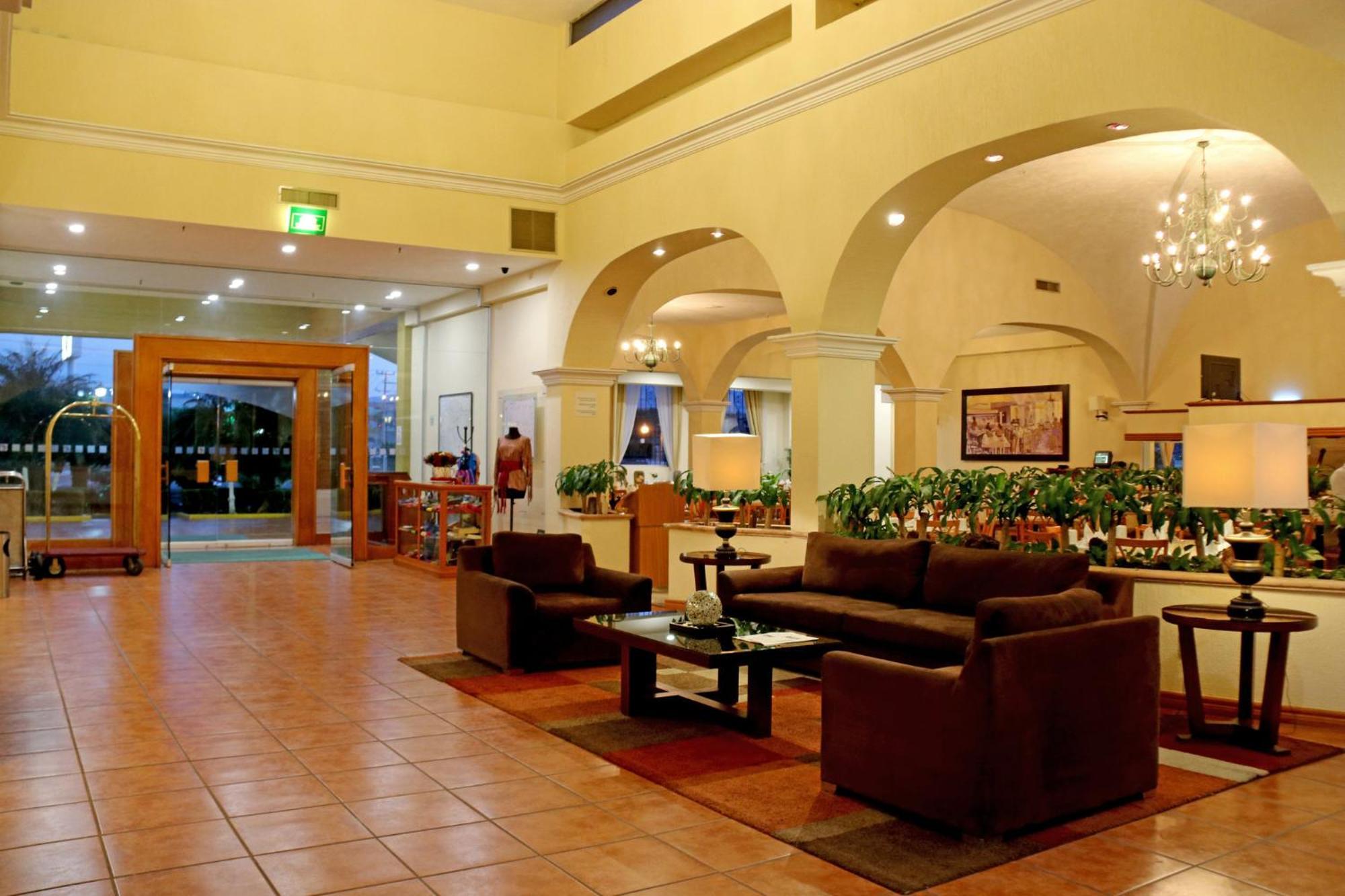 Holiday Inn La Piedad By Ihg מראה חיצוני תמונה